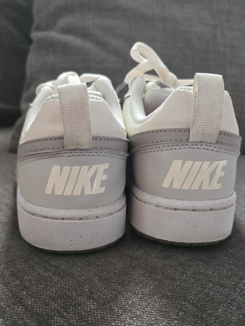 Youth Nike Low-Top Sneakers in White and Light Gray